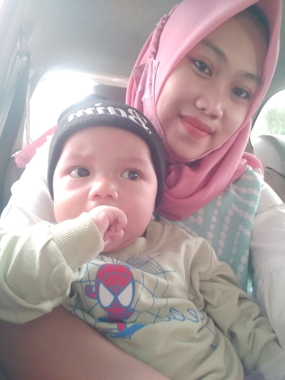 Tiya Sridarwti profile icon