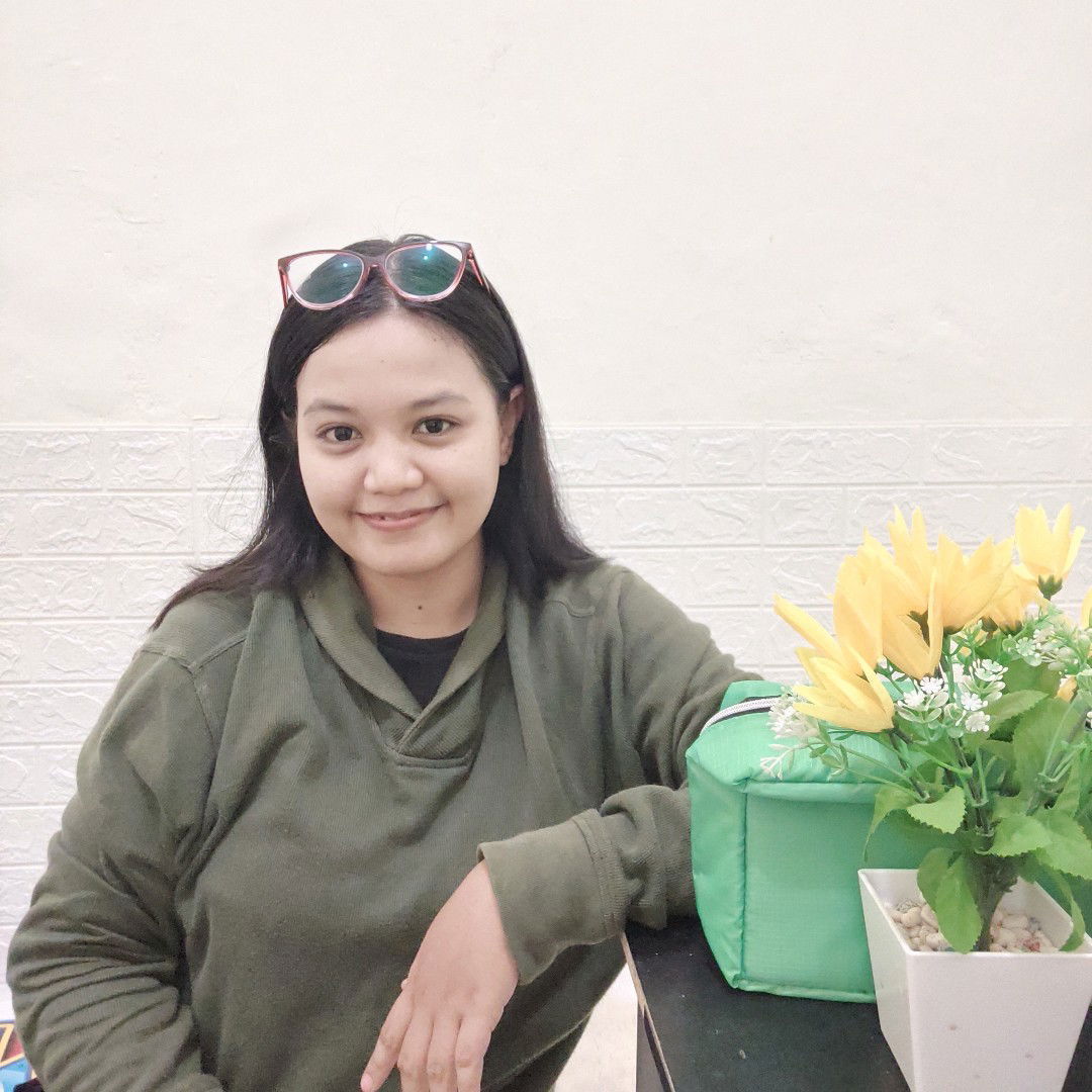 Rhena Prayugany profile icon