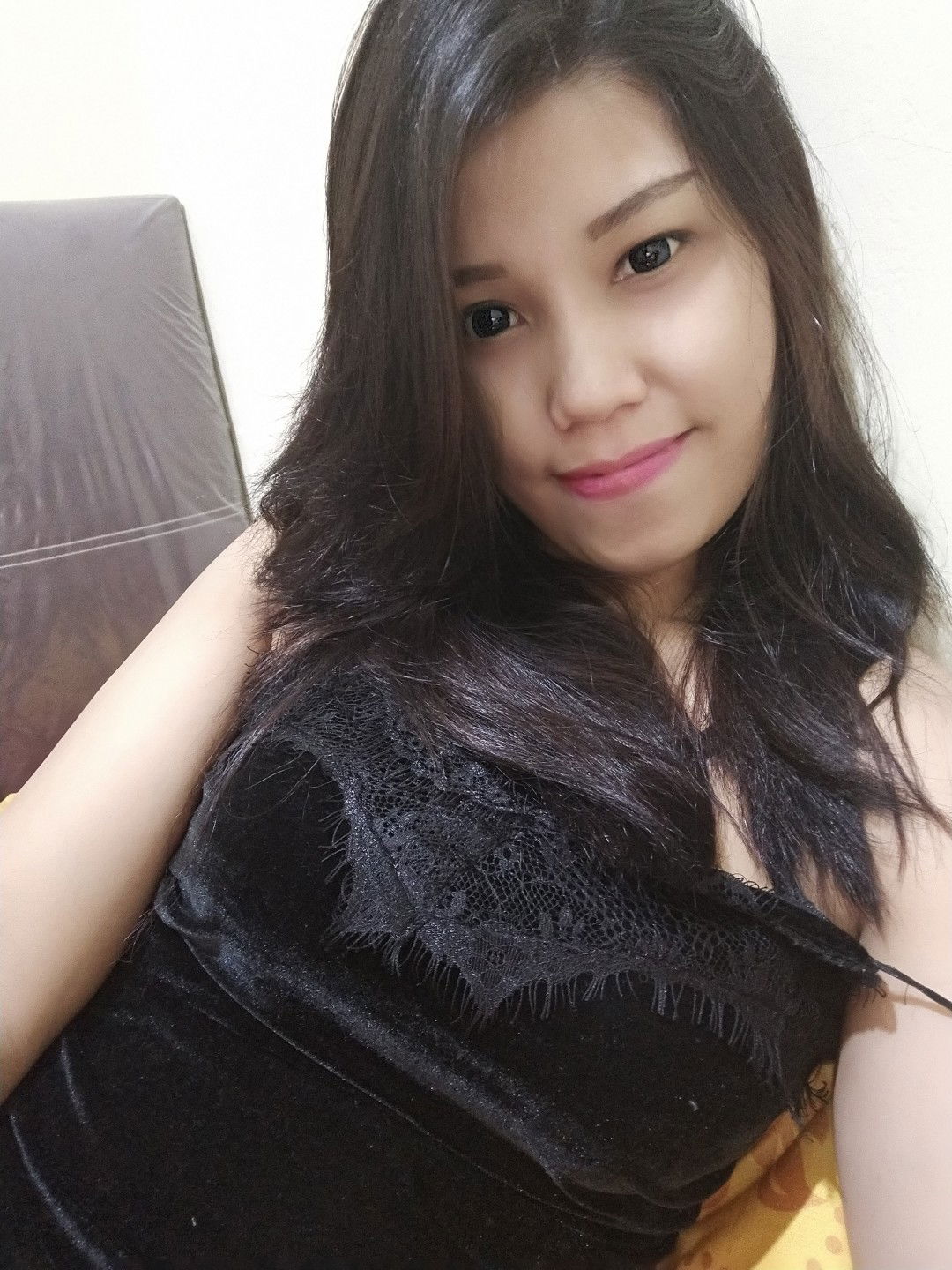 suci ika pratiwi profile icon