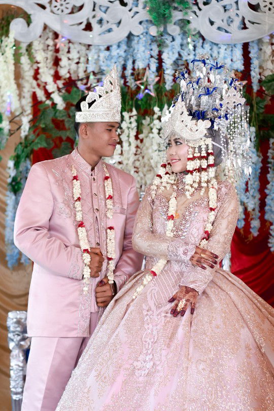 Sri Andriani profile icon