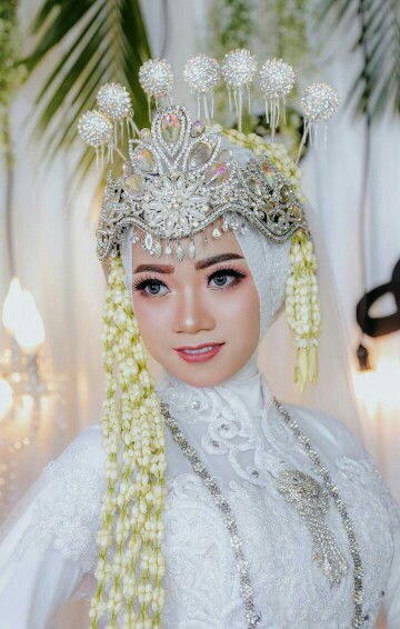 Fitriyah Devi profile icon