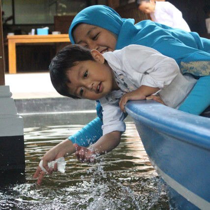 Nur Aini profile icon