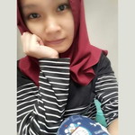 Esti Yulianti profile icon