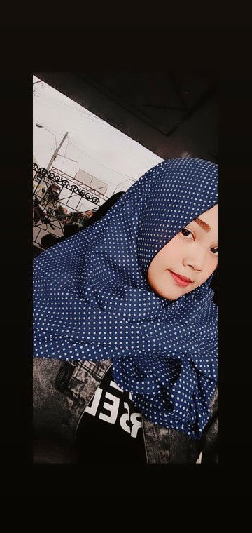 Nia Adelia Natasya profile icon