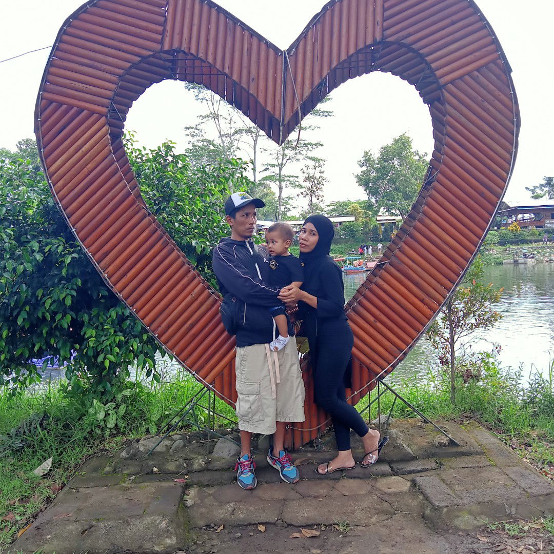 Luluk Puspitasari profile icon