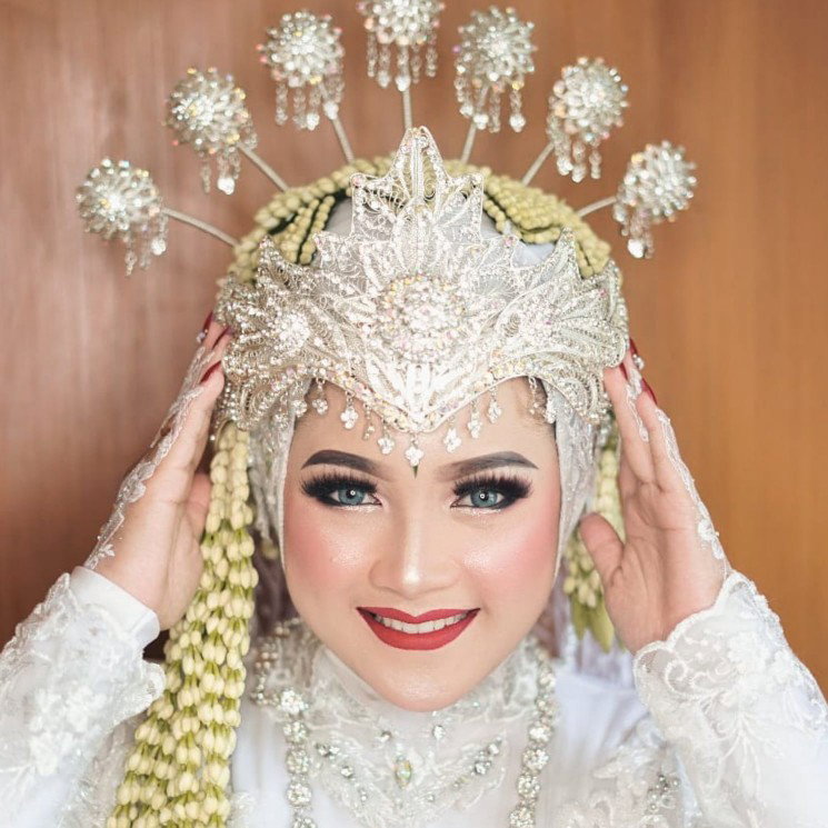 Meli Fitri profile icon