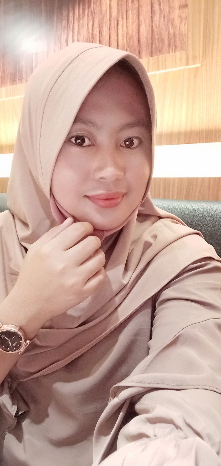 Uli Muliawaty profile icon