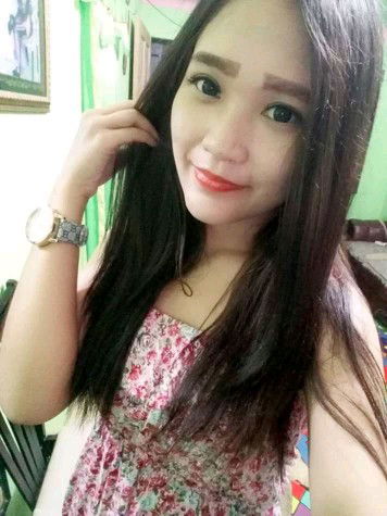 Deli Pratiwi Damanik profile icon