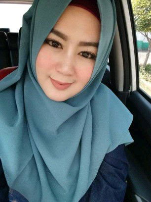 Khazna Hasanah Nur profile icon