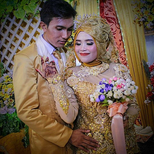 Resha Rahayuni profile icon