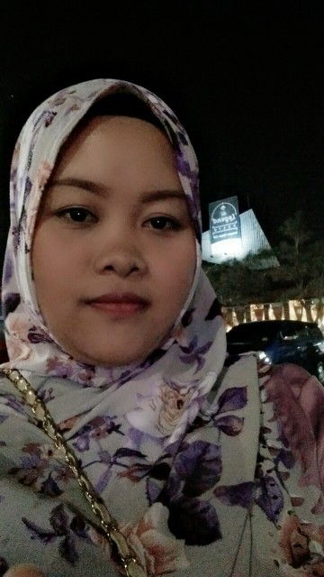 yulistiana profile icon