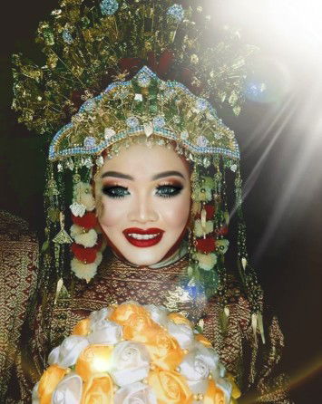 Yuli istiani profile icon