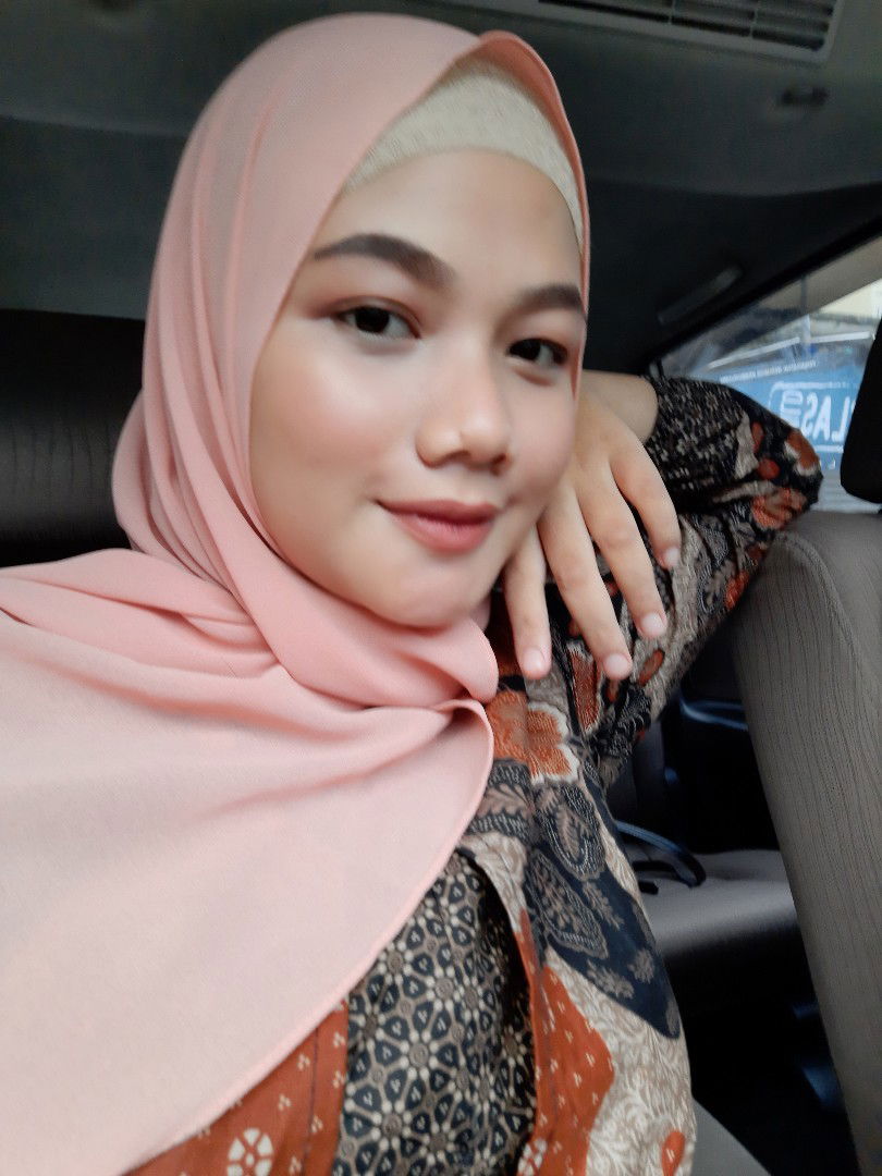 putri rojudin profile icon