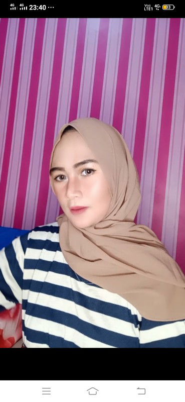 Nadia Bella profile icon