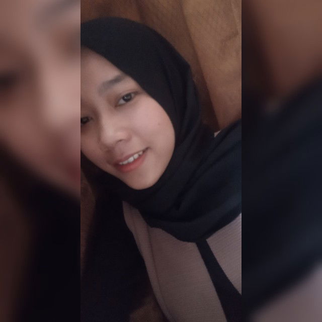 Siti Jeniar profile icon