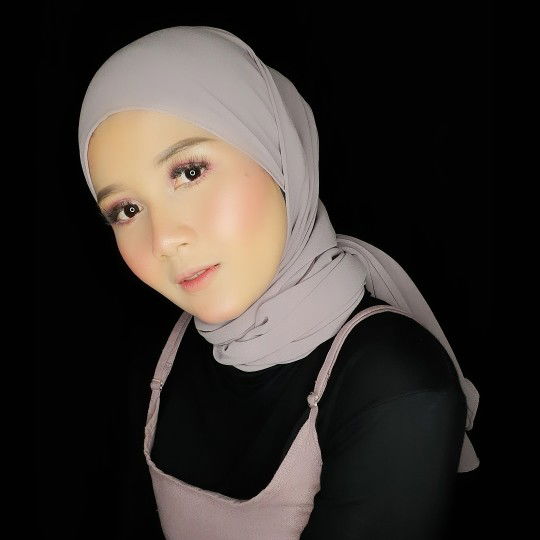fitri apriani profile icon
