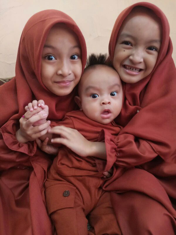 Sabrina dan Ilunna X Omar profile icon