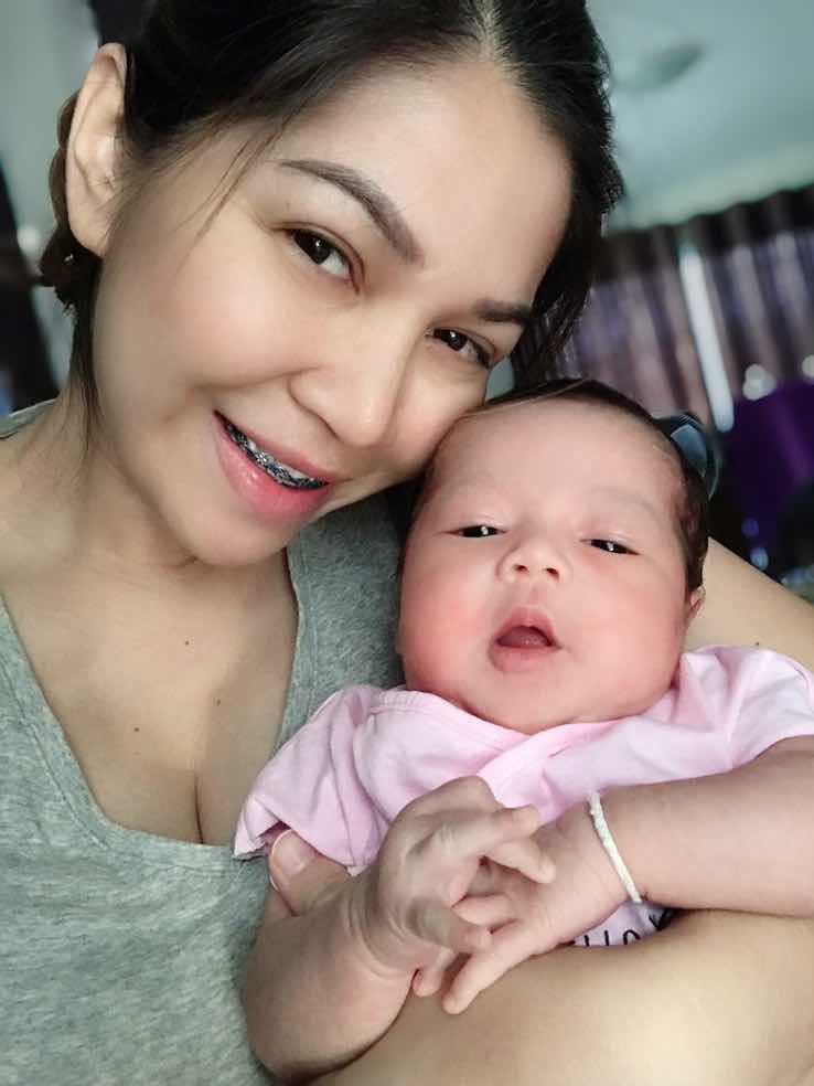 #แม่นักรีวิว