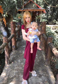 แนน' จุ้บ profile icon