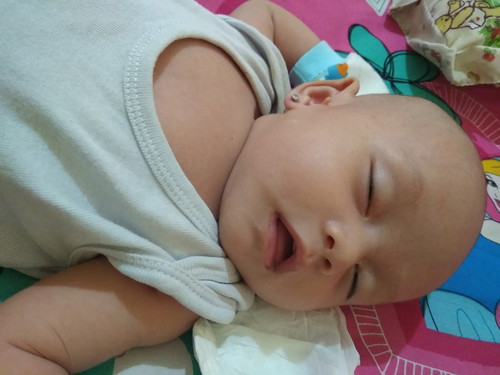 bangunin bayi