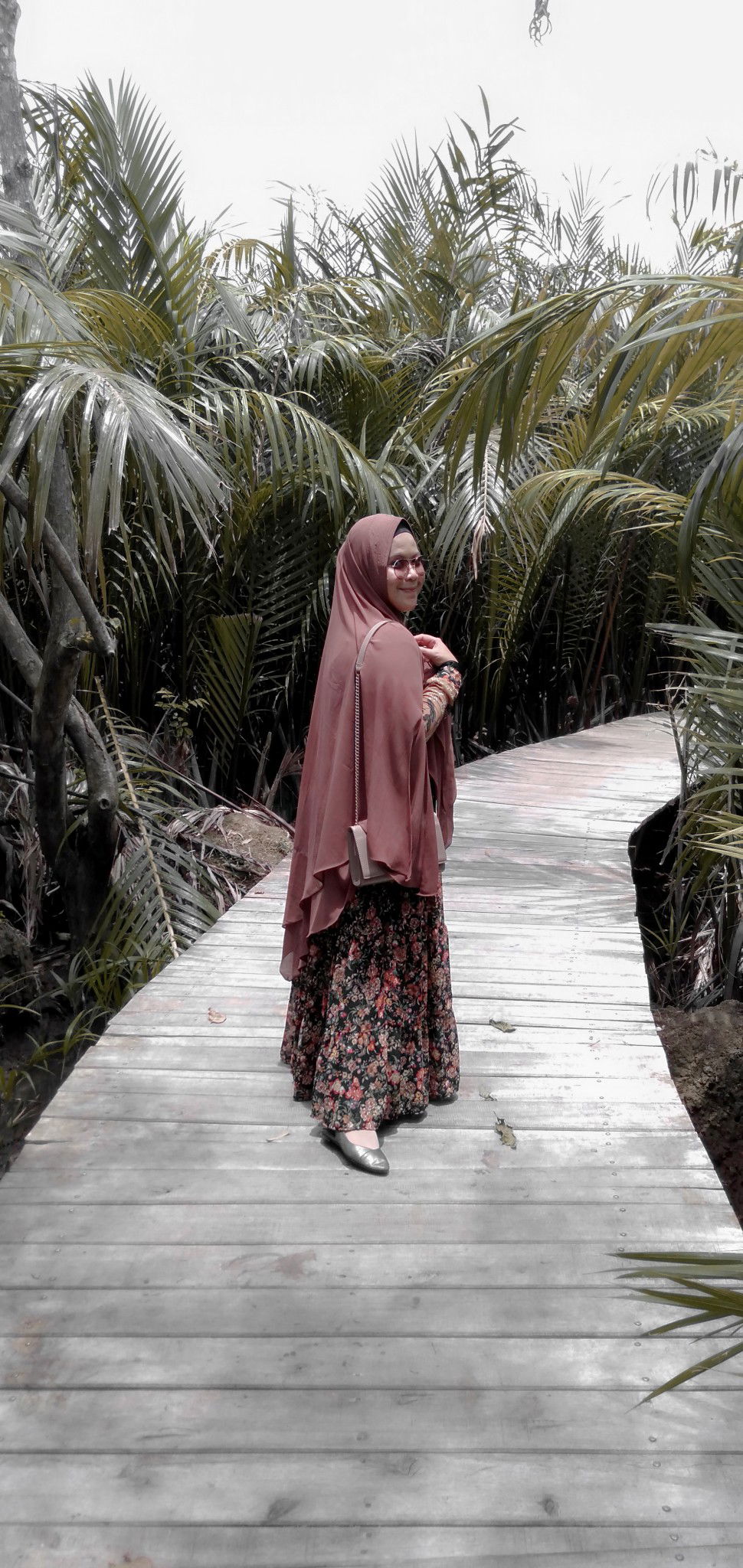 theffsa natesia fani profile icon