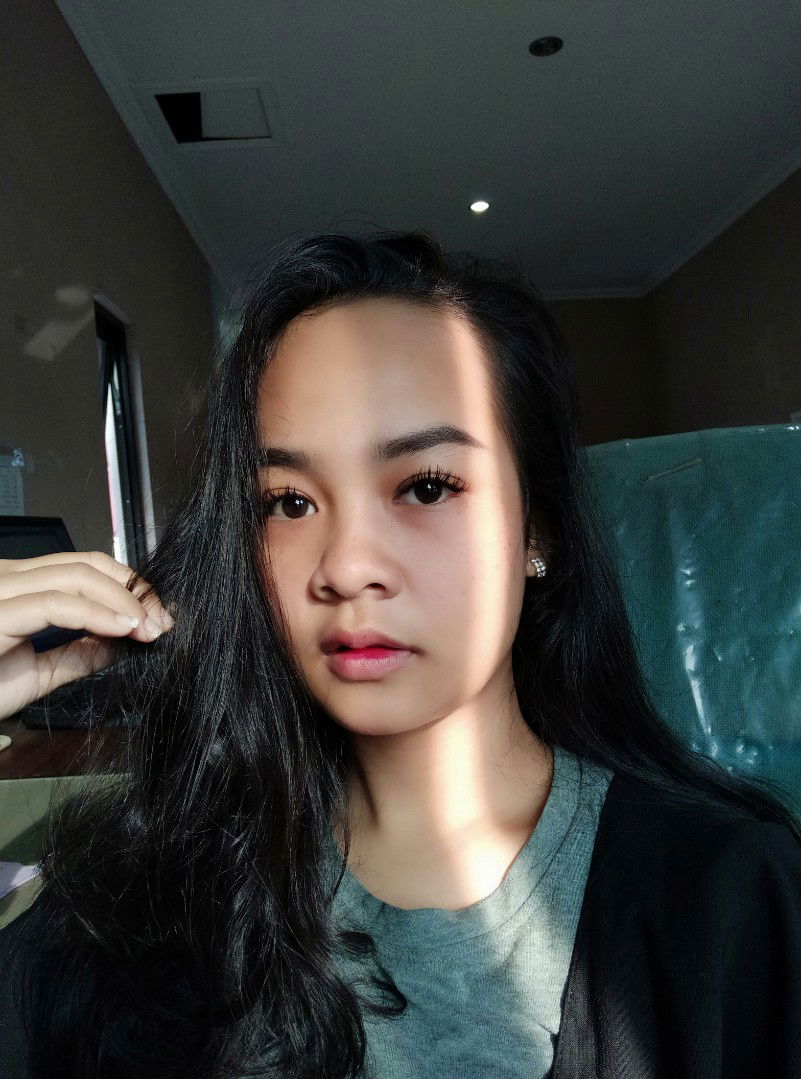 Divia Melliantika profile icon