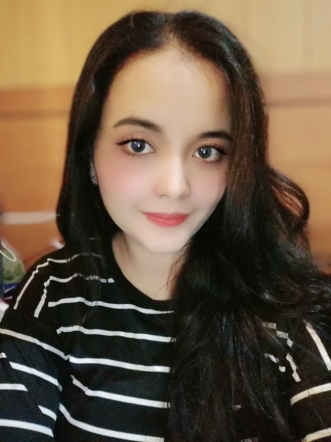 handayani wahyuningsih profile icon