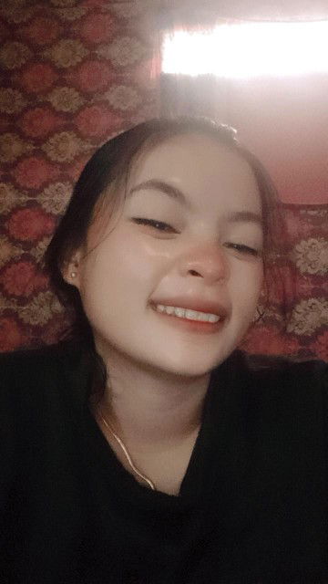 Karina Oktaviani Channel profile icon