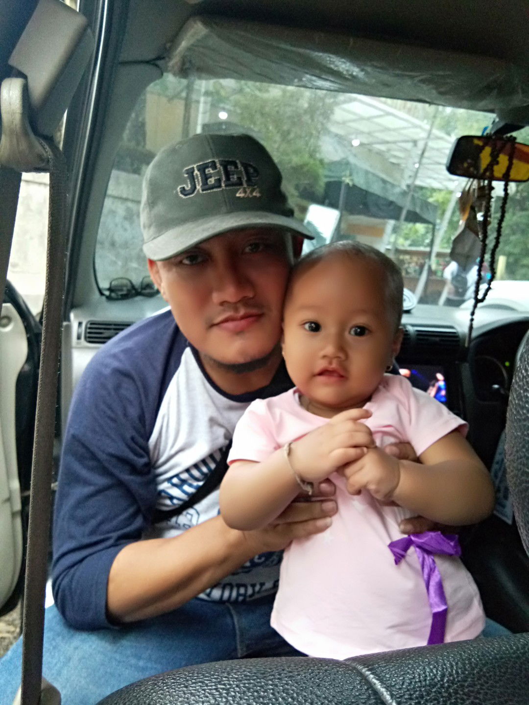 ayo.. mirip bunda apa ayah?