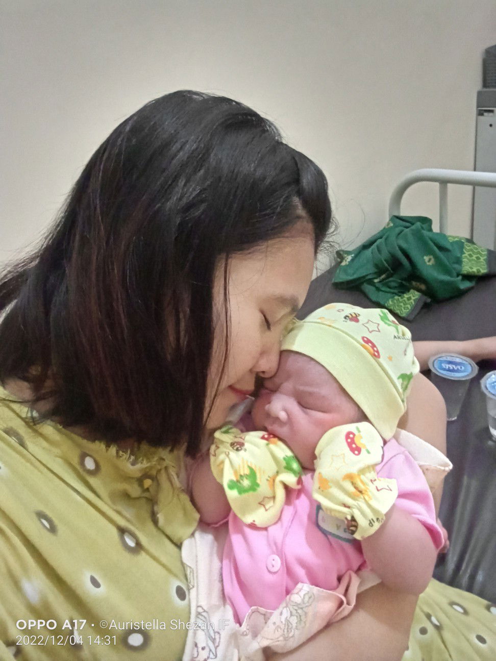 Rika Febrina profile icon