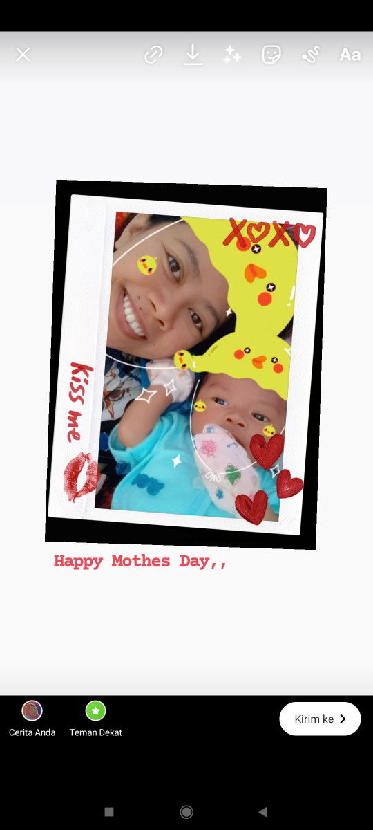 Bangga menjadi perempuan dan seorang ibu.