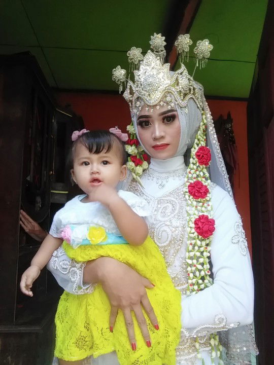 Elly yuliawati profile icon