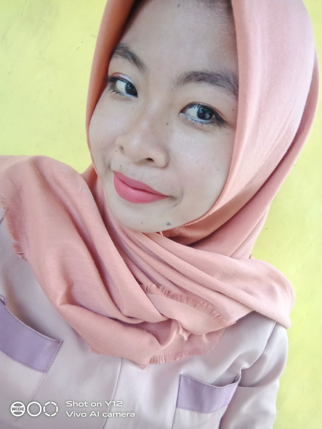 Tri sulistiani profile icon