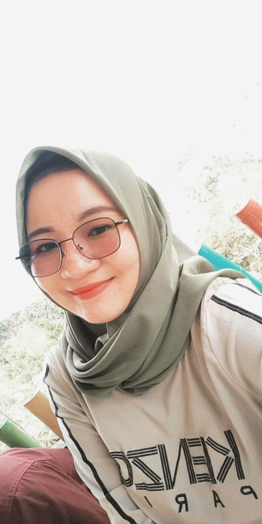 Monita Mayangsari profile icon