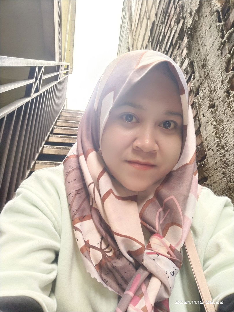 Putri Widia profile icon