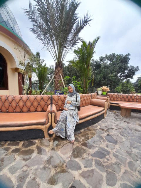 Lilis Herawati profile icon