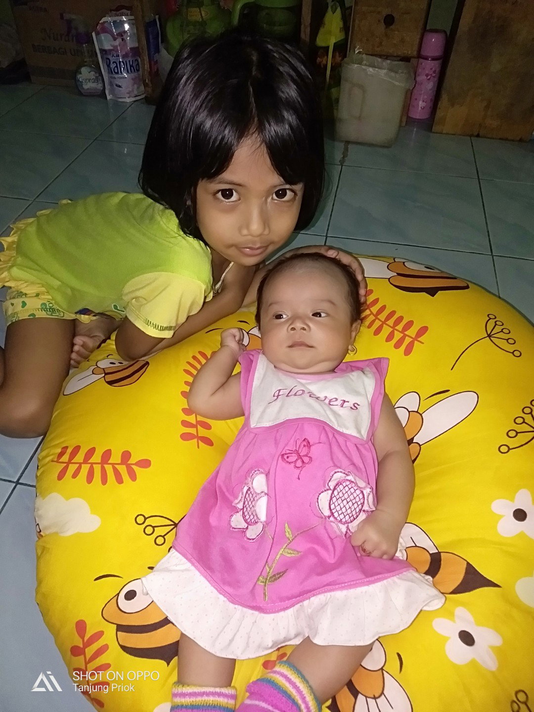 Santy Anggraeni profile icon