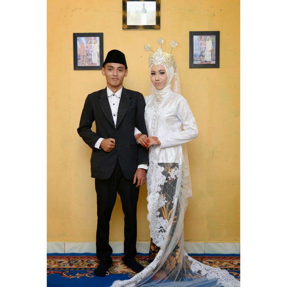 Dona Wati profile icon