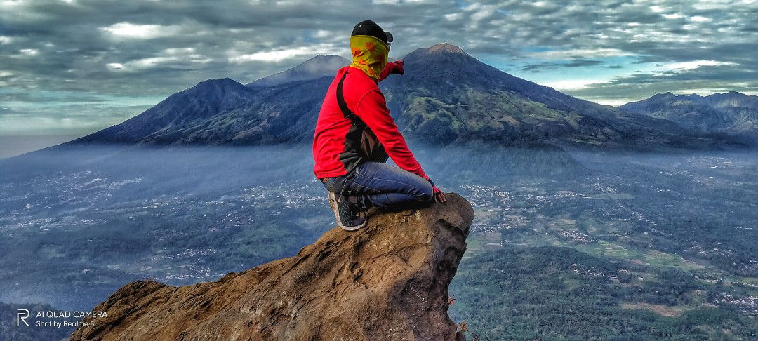 putri nur hidayati profile icon