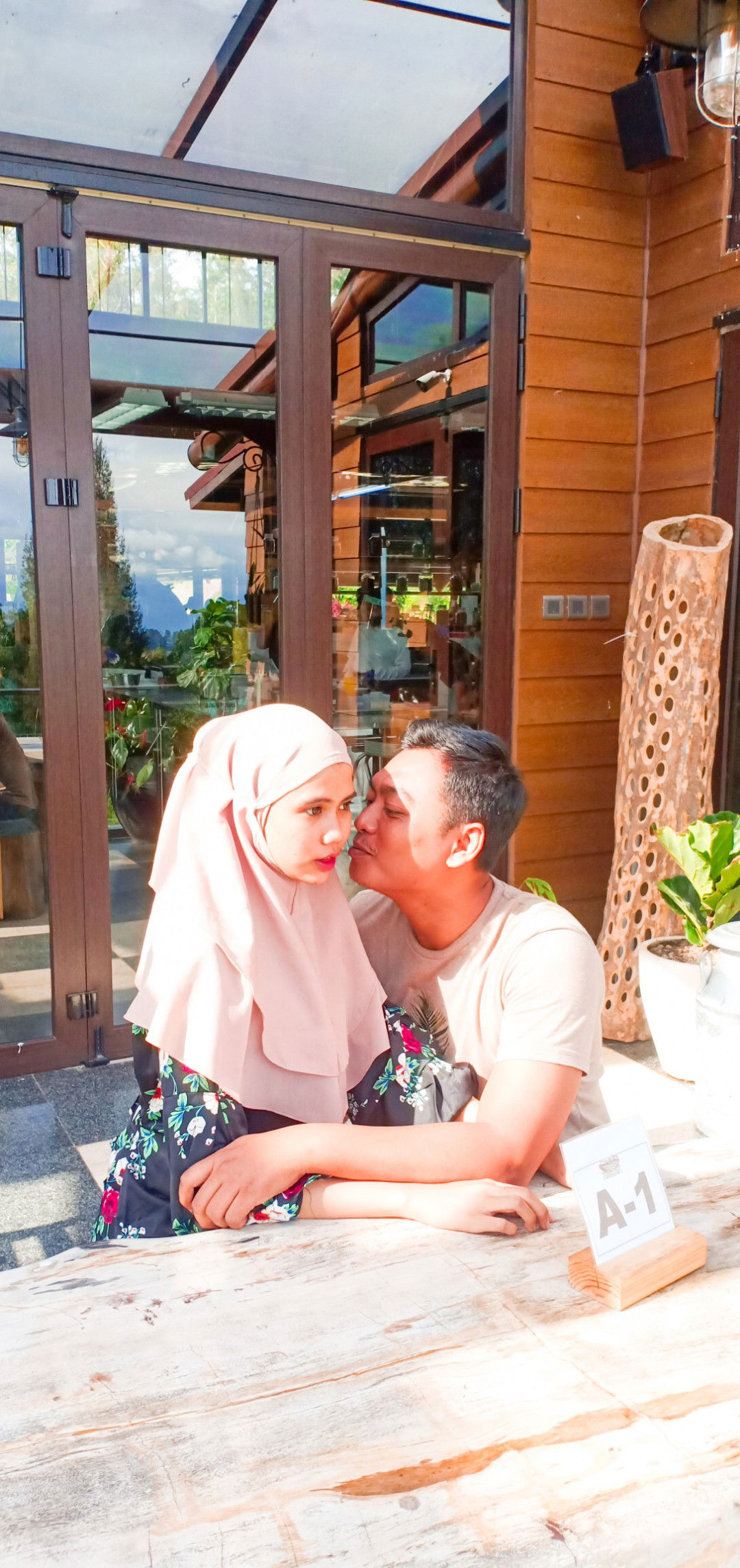 Mega Hariani profile icon