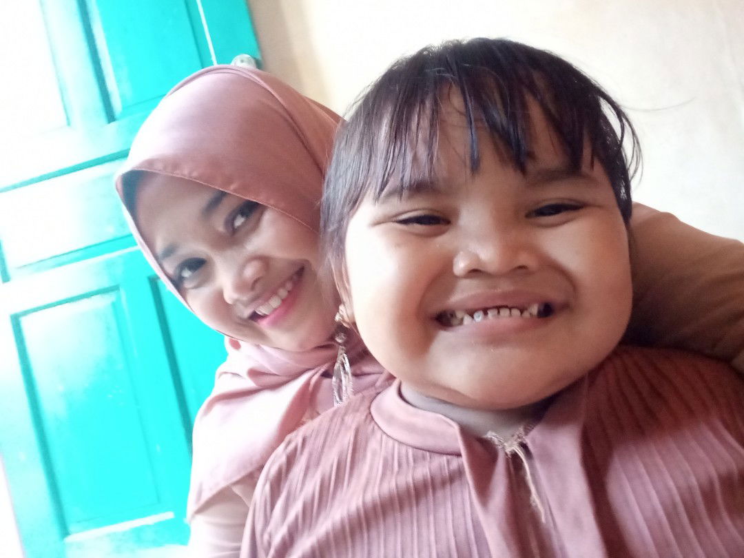 nur hidayah profile icon