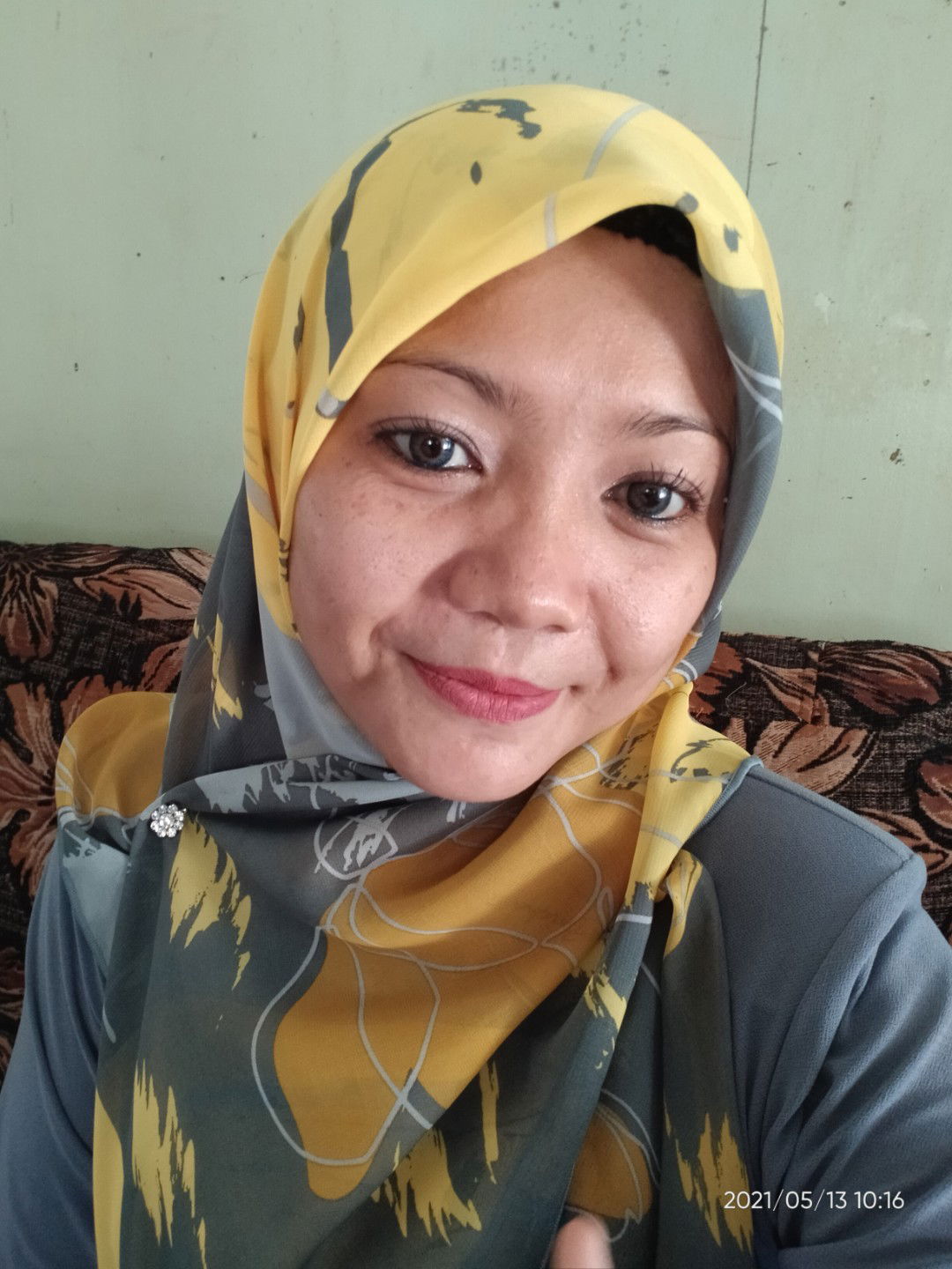 siti sarah profile icon