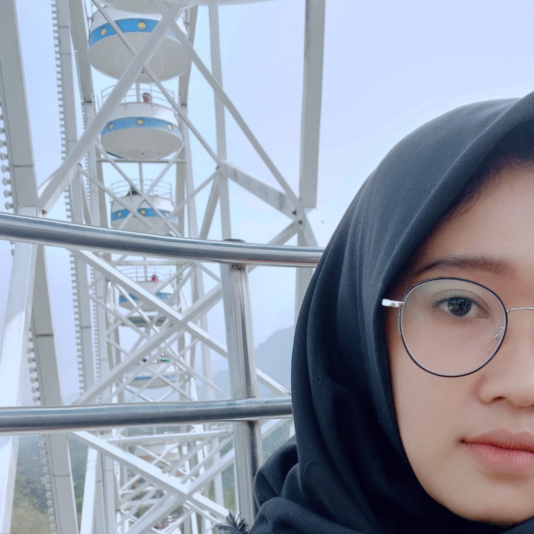 renny nur halimah profile icon