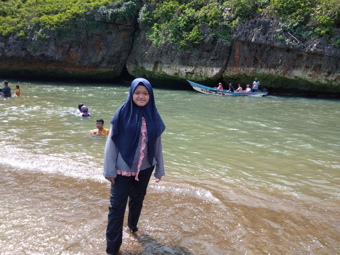 RETNO MANISIH profile icon