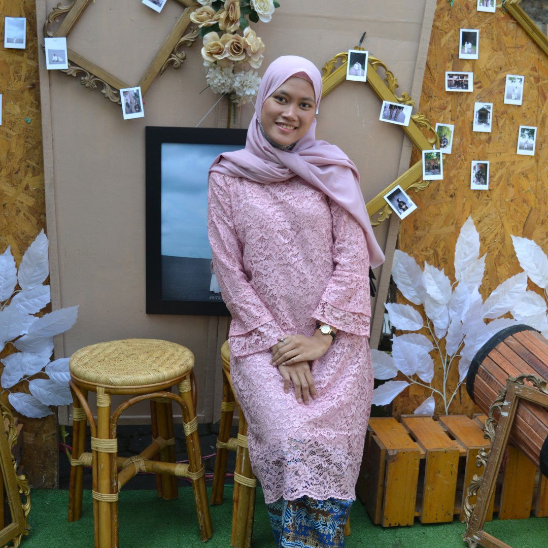 Lhiana Safitri profile icon