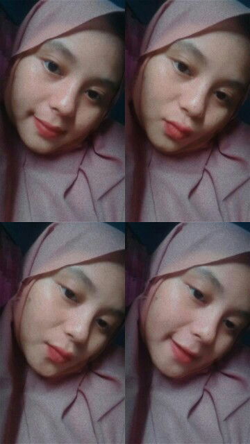 ratnasari profile icon