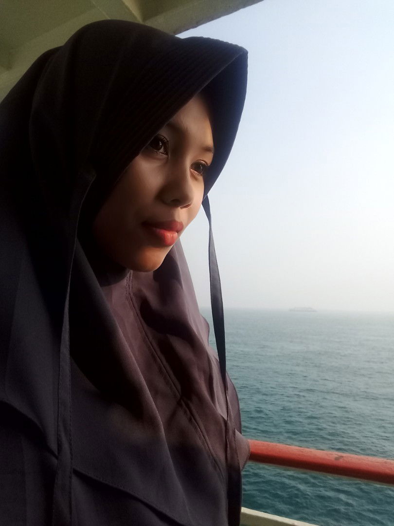 siti munawaroh profile icon