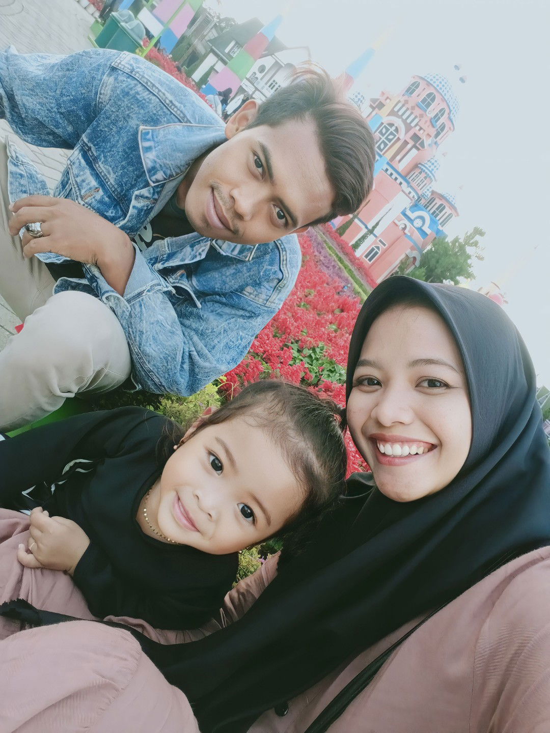 Siti muthoharoh profile icon