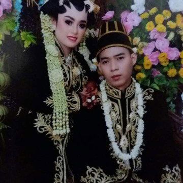 Esty Setia Clallu profile icon
