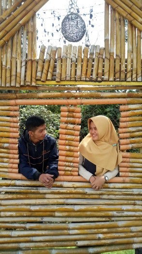 Amanda Suciati profile icon